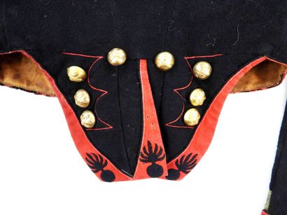 UNIFORMES. Horse artillery non-commissioned...