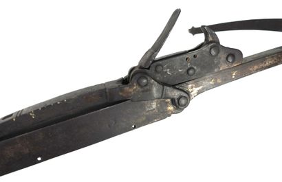 ARME de JET. Arbalète de tir, arbrier en...
