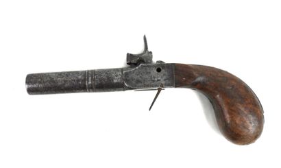ARMES à FEU. Pistolet à coffre à percussion,...