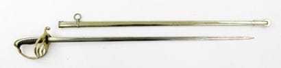 ARMES BLANCHES. Sabre d'officier d'infanterie...