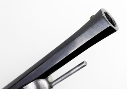 ARMES à FEU. Pistolet à silex d'officier...