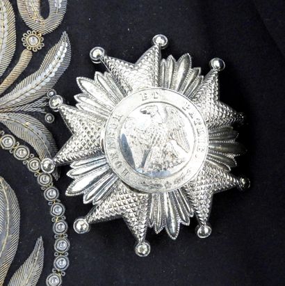UNIFORMES. Habit brodé d'ingénieur des ponts...