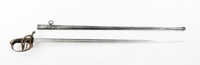 ARMES BLANCHES. Sabre d'officier de cavalerie...