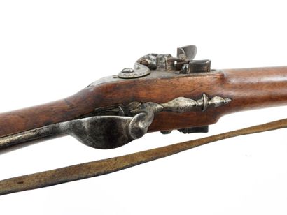 ARMES à FEU. Fusil de chasse à silex, monture...
