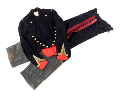 UNIFORMES. Horse artillery non-commissioned...