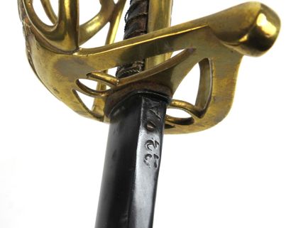 WHITE WEAPONS. Bodyguard saber of Jerome...