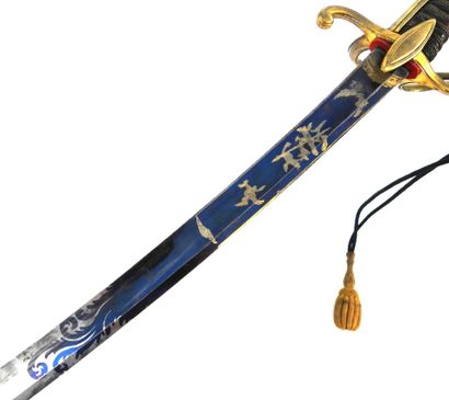 ARMES BLANCHES. Sabre d'officier de cavalerie...