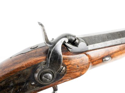 ARMES à FEU. Paire de pistolets d'officier...
