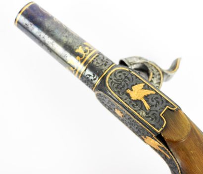 ARMES à FEU. Pistolet à coffre à percussion...