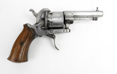ARMES à FEU. BELGIQUE. Revolver à broche...