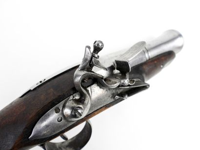 ARMES à FEU. Pistolet à silex à monture en...