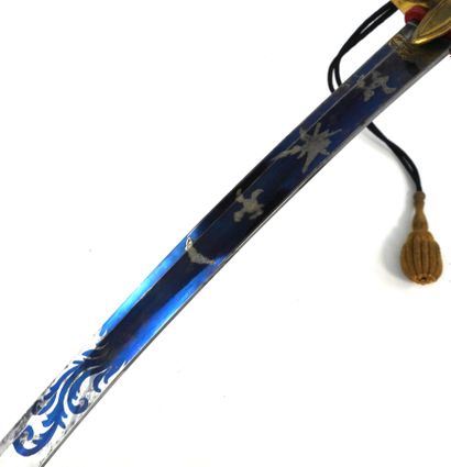 ARMES BLANCHES. Sabre d'officier de cavalerie...