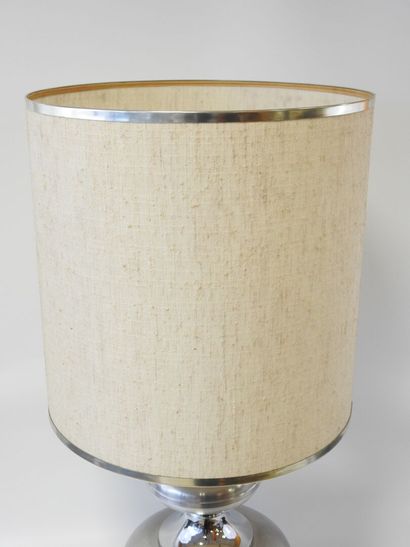 Piece from the 1970s
Baluster-shaped lamp...