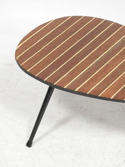 Travail moderne
Table basse tripode, plateau...