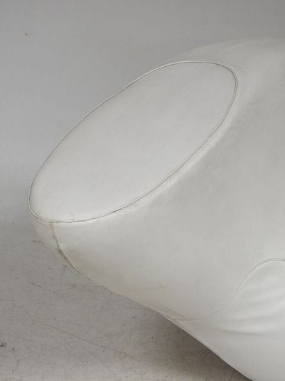 ARTEMIDE
Set of two biomorphic armchairs...
