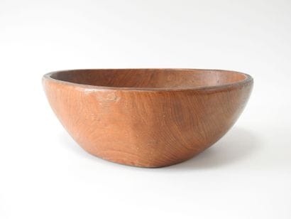 Work from the 1970s
Monoxyl triangular carving
30...
