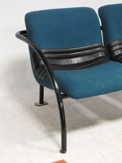 AIRBORNE Editions 
Double bench, with a duck-green...