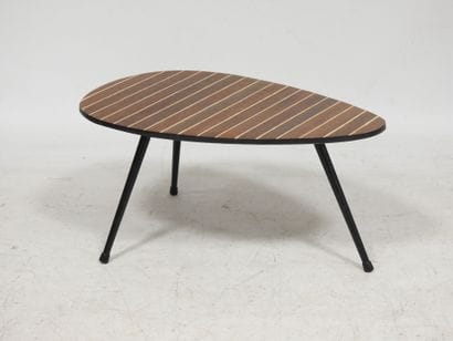 Travail moderne
Table basse tripode, plateau...