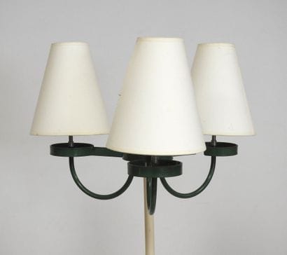 Travail des années 50
Lampadaire tripode...
