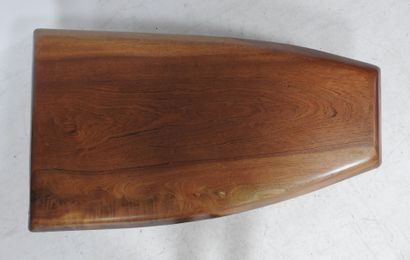 Travail moderne
Table basse de forme libre...