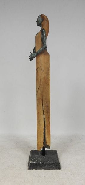 81. N. PAUL - XXeme
L'Egyptienne
Grande sculpture...