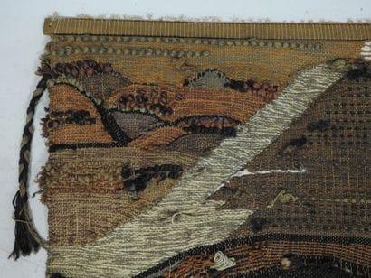 Composition murale textile 
Laine sur structure...