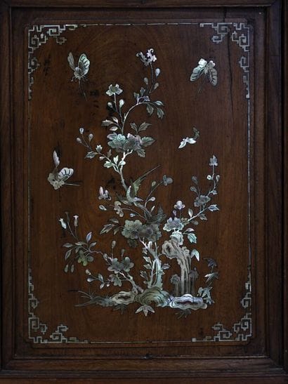 INDOCHINE 
Buffet de forme rectangulaire...