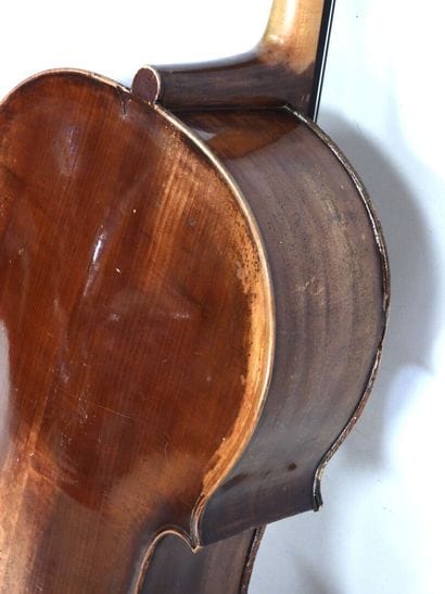 MIRECOURT
Violoncelle français fabriqué vers...