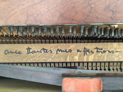 Piano droit CHAMP RAMEAU & Cie dédicacé par...