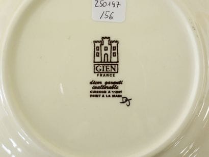 GIEN
Paire d'assiettes à dessert en faïence...