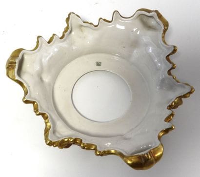Tressemanes & Vogt - Limoges
Cache pot et...