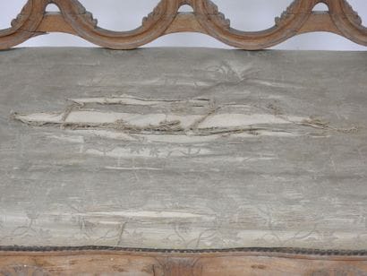Banquette en bois naturel mouluré et sculpté,...