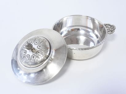 Écuelle couverte en argent poinçon minerve...