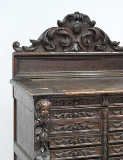 Médailler ou meuble de collectionneur de...