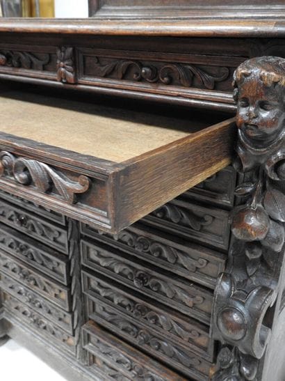 Médailler ou meuble de collectionneur de...