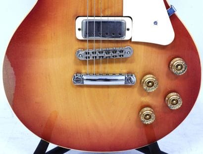 GIBSON
Guitare électrique solid body modèle...
