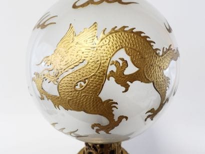 Importante lampe à pétrole de forme balustre...