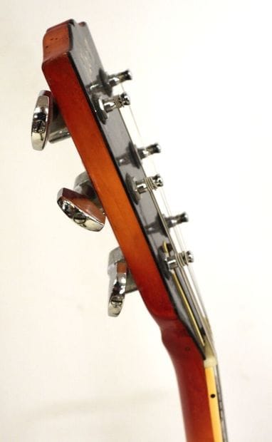 GIBSON
Guitare électrique solid body modèle...