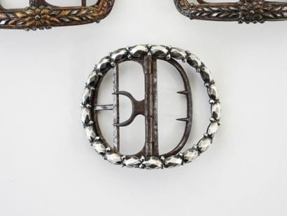 Lot de deux boucles de soulier en argent...