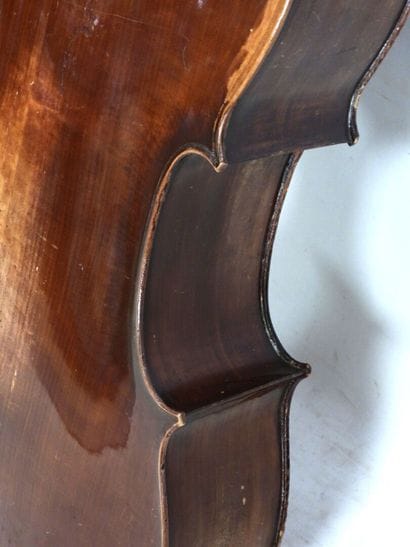 MIRECOURT
Violoncelle français fabriqué vers...