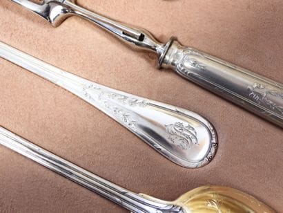 PUYFORCAT
Coffret 5 pièces en argent poinçon...
