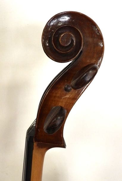 MIRECOURT
Violoncelle français fabriqué vers...