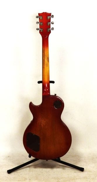 GIBSON
Guitare électrique solid body modèle...
