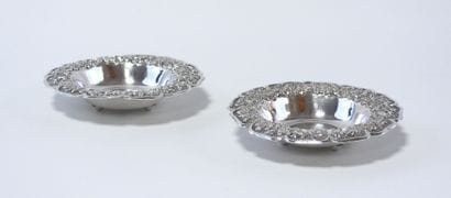 EGYPTE
Paire de coupelles de forme circulaire...