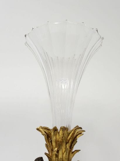 Travail XIXeme
Vase cornet pouvant former...