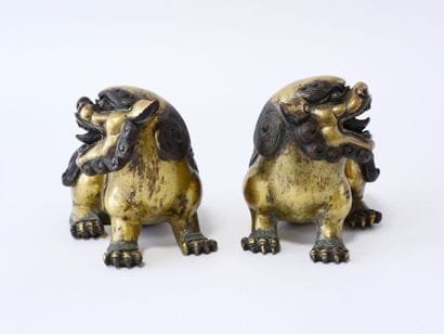 CHINE - Dynastie Qing - XIXeme
Paire de lions...
