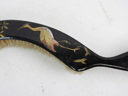 Black-lacquered wooden brush with Far Eastern...
