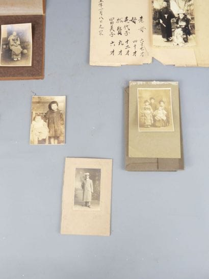 JAPON.
Tirages albuminés.
Rare ensemble de...