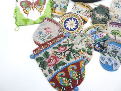 31 beaded pouches, bags, and coin purses...