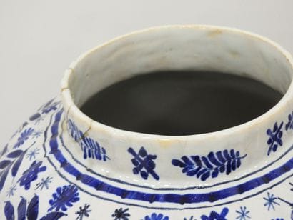 DELFT - Pot couvert en faïence à décor en...